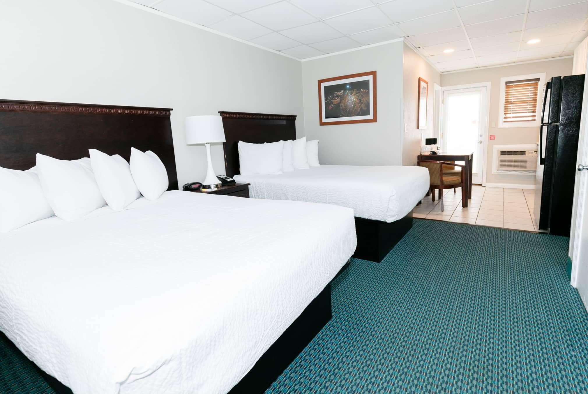 Days Inn By Wyndham Ocean City Oceanfront Exterior photo