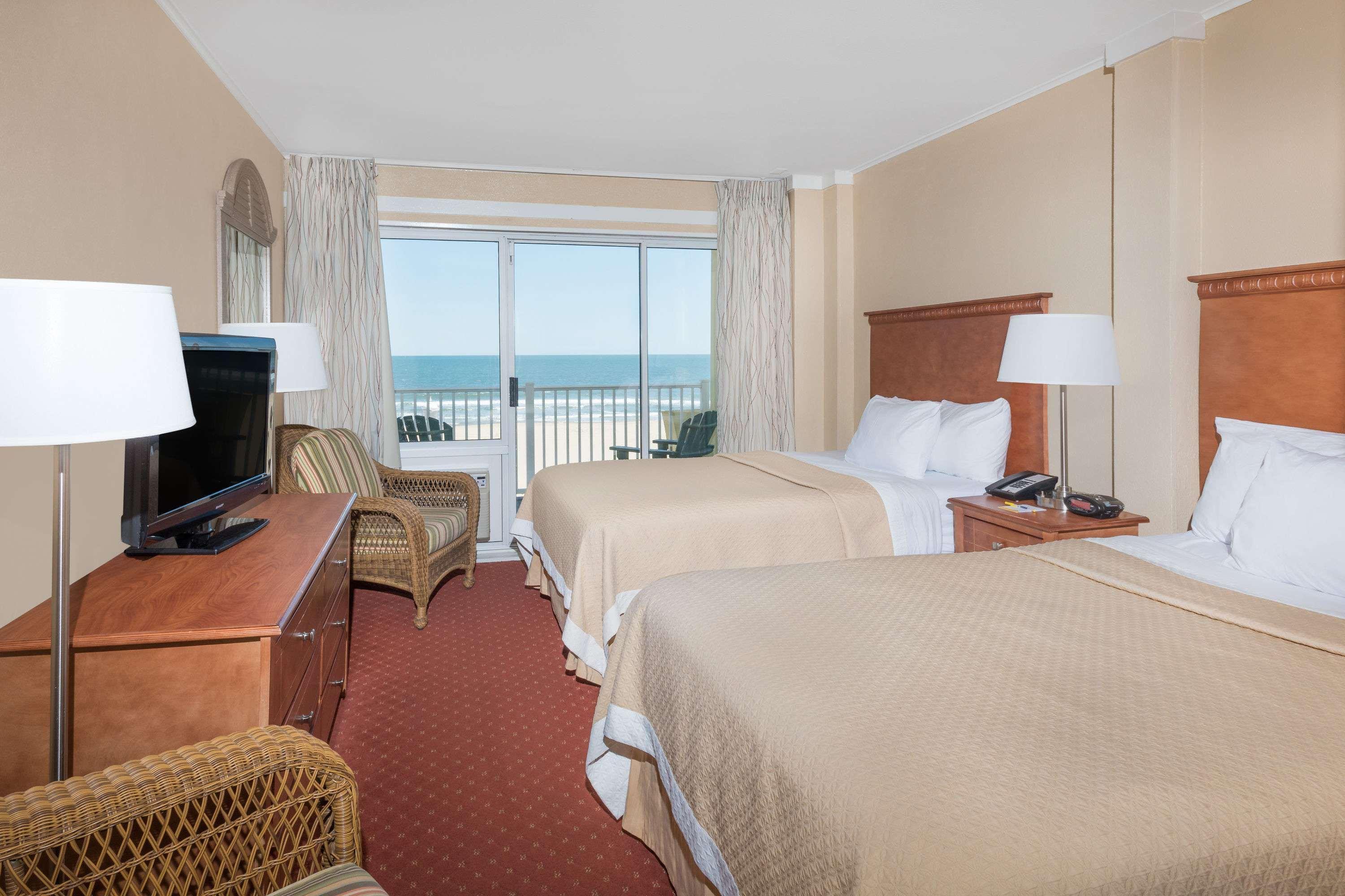 Days Inn By Wyndham Ocean City Oceanfront Exterior photo