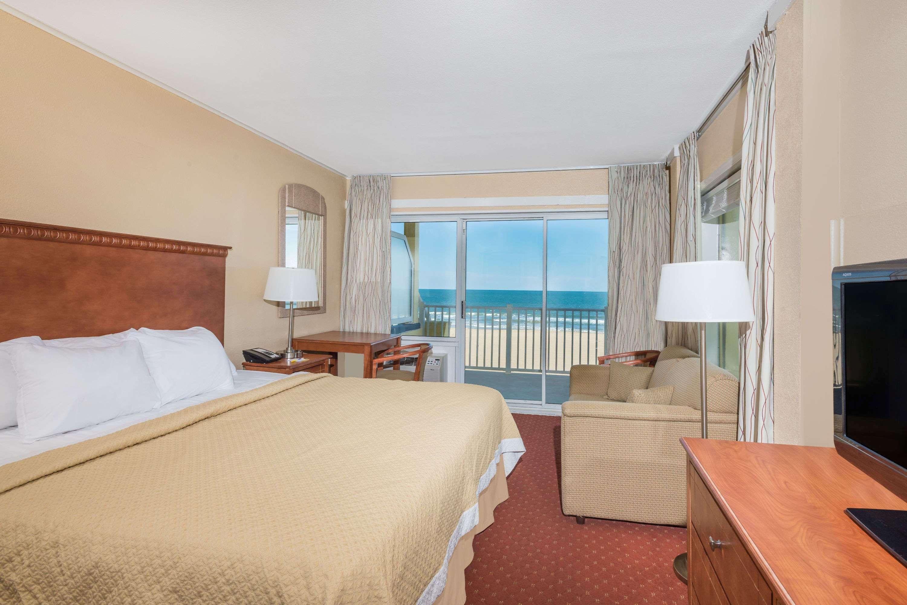Days Inn By Wyndham Ocean City Oceanfront Exterior photo