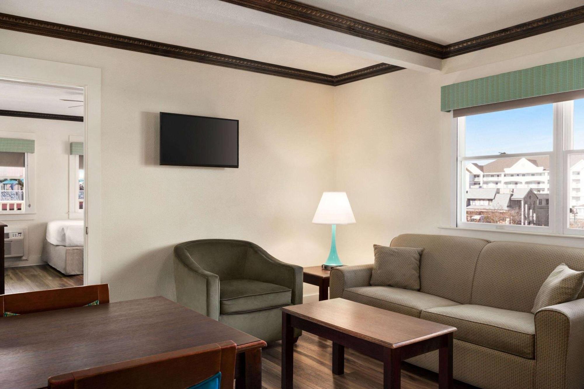 Days Inn By Wyndham Ocean City Oceanfront Exterior photo