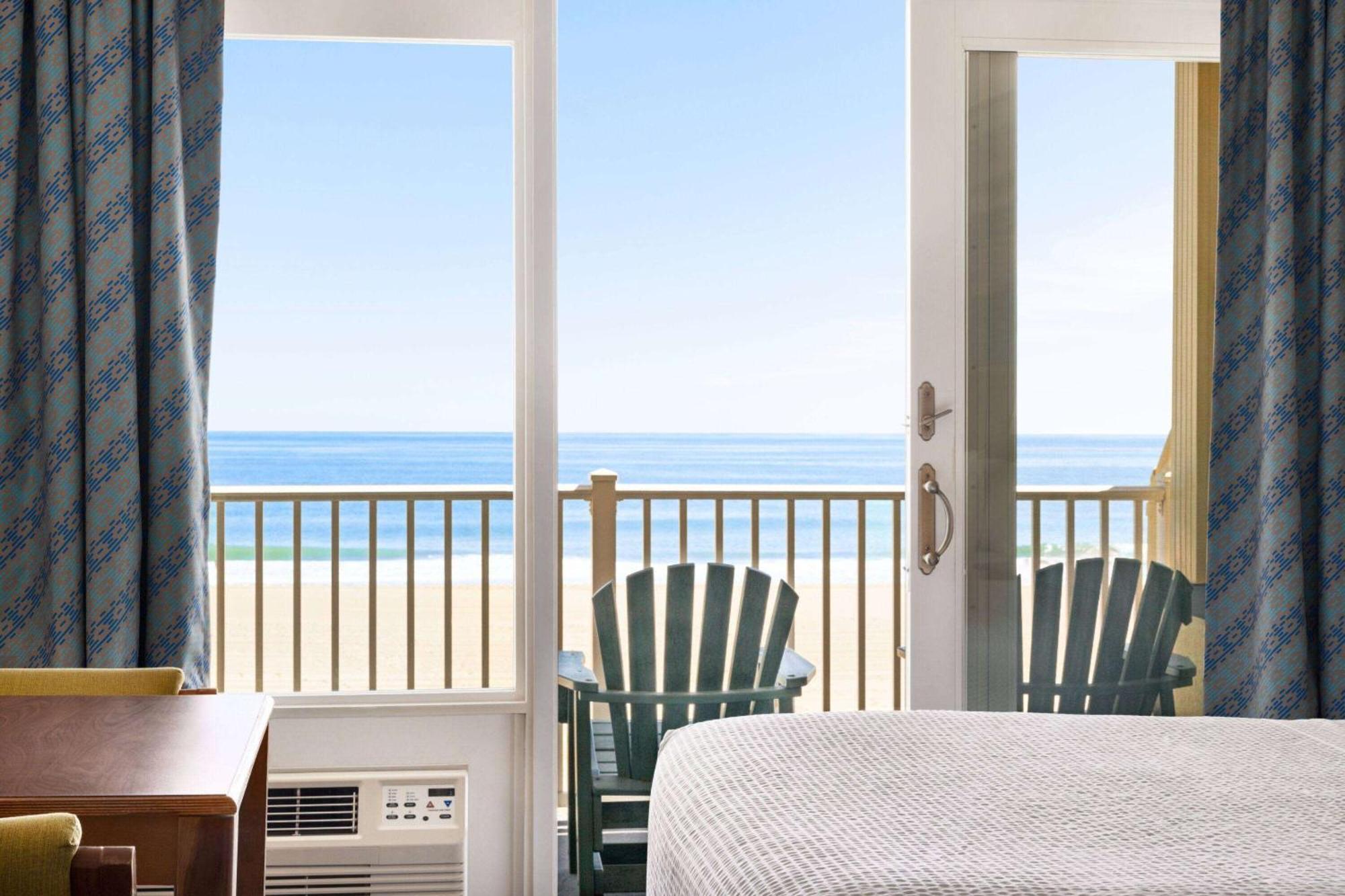 Days Inn By Wyndham Ocean City Oceanfront Exterior photo